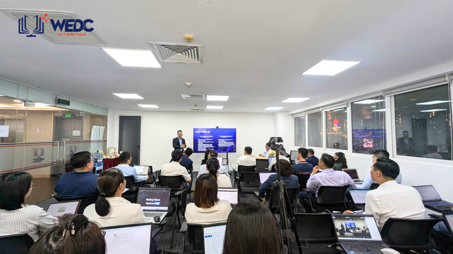 KHÓA ỨNG DỤNG AI CHO TÀI CHÍNH NGÂN HÀNG: HIỆN THỰC HÓA TIỀM NĂNG AI TRONG NGÀNH TÀI CHÍNH